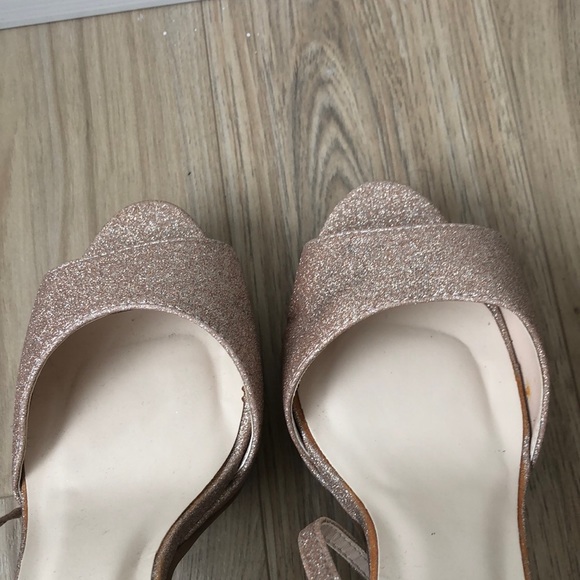 Beautiful sparkly high heels - Picture 3 of 5